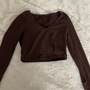 shein vneck crop top.